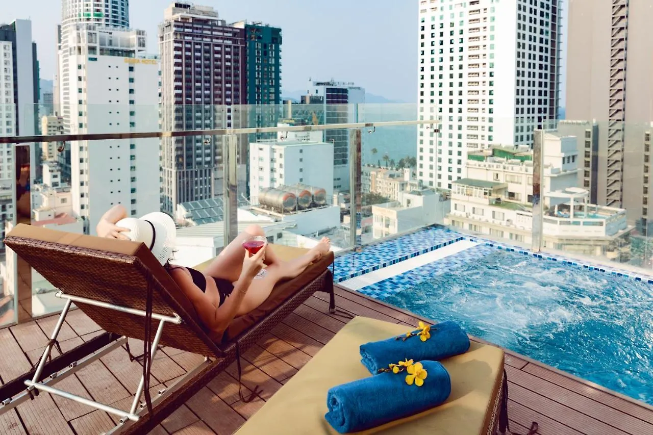 Agnes Hotel Managed By Dhg 芽庄